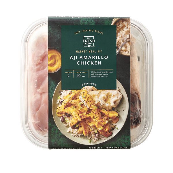 En færdigpakket måltidskasse med ingredienser til Aji Amarillo Chicken.